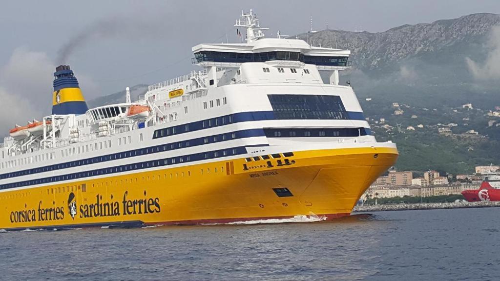 Cap Corse Uribellinu 2 Formule Petit Dejeuner Santa-Maria-di-Lota 外观 照片
